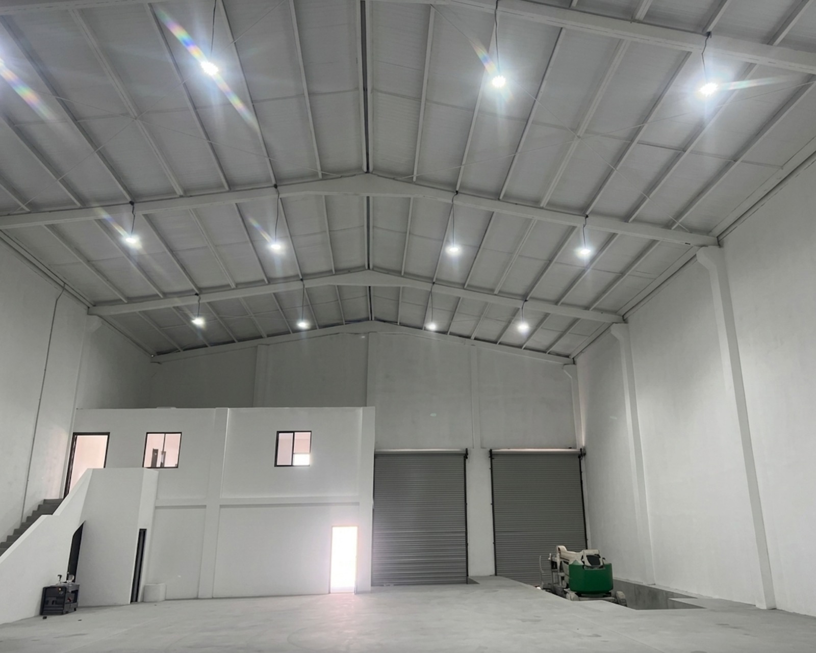 BODEGA AAA EN VENTA CON INQUILINO A 3 AÑOS